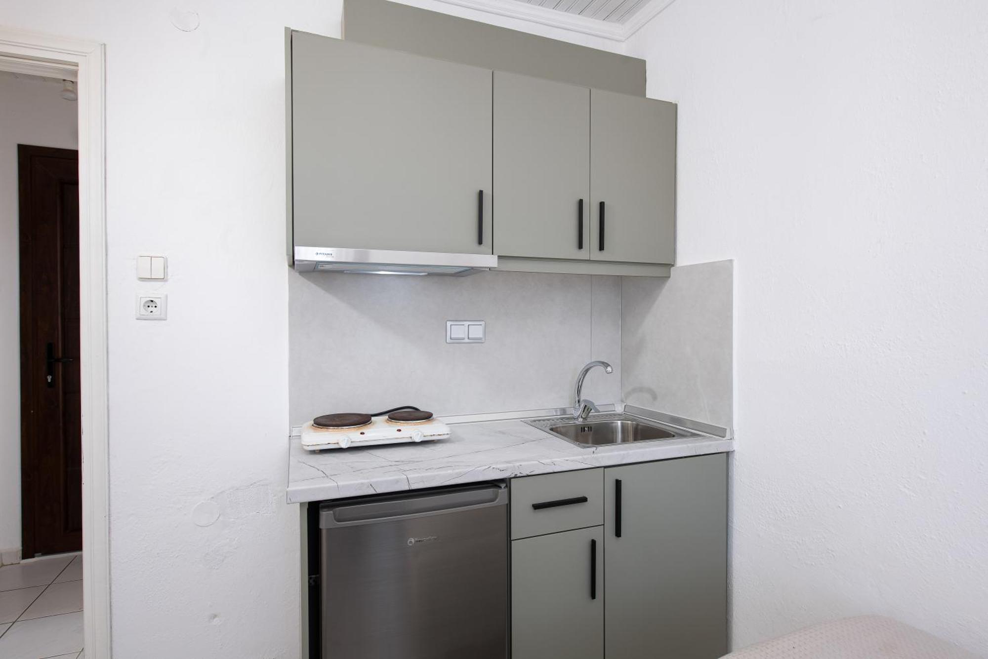 Acroterra - Easy Living Aparthotel Alikí Екстериор снимка