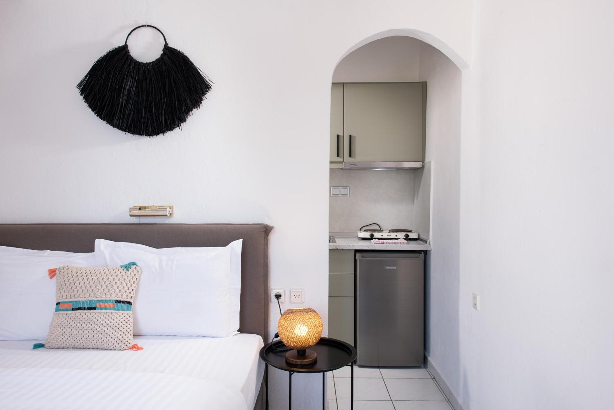 Acroterra - Easy Living Aparthotel Alikí Екстериор снимка